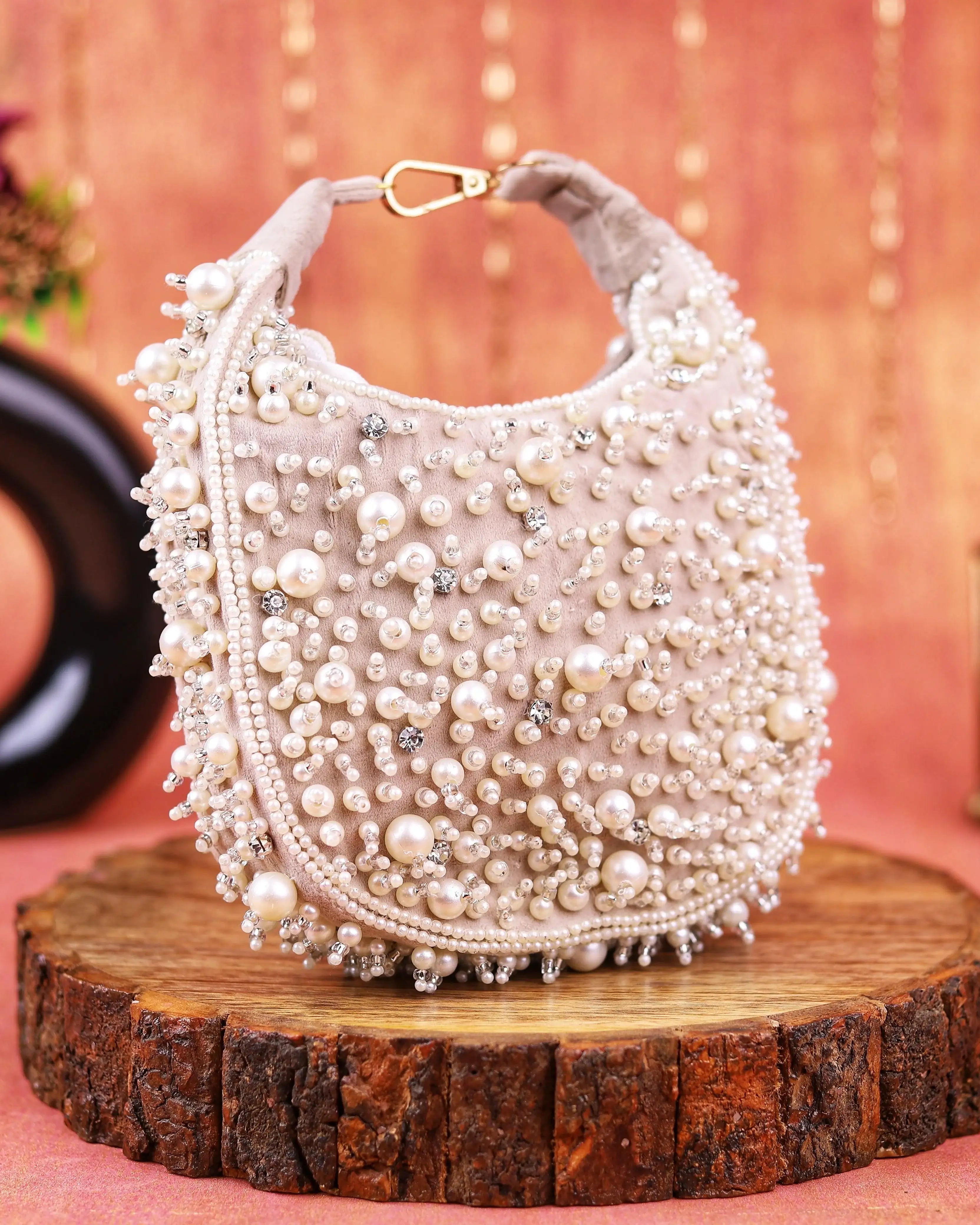 DE LUXE-PEARL FIESTA WHITE - SUGARCRUSH