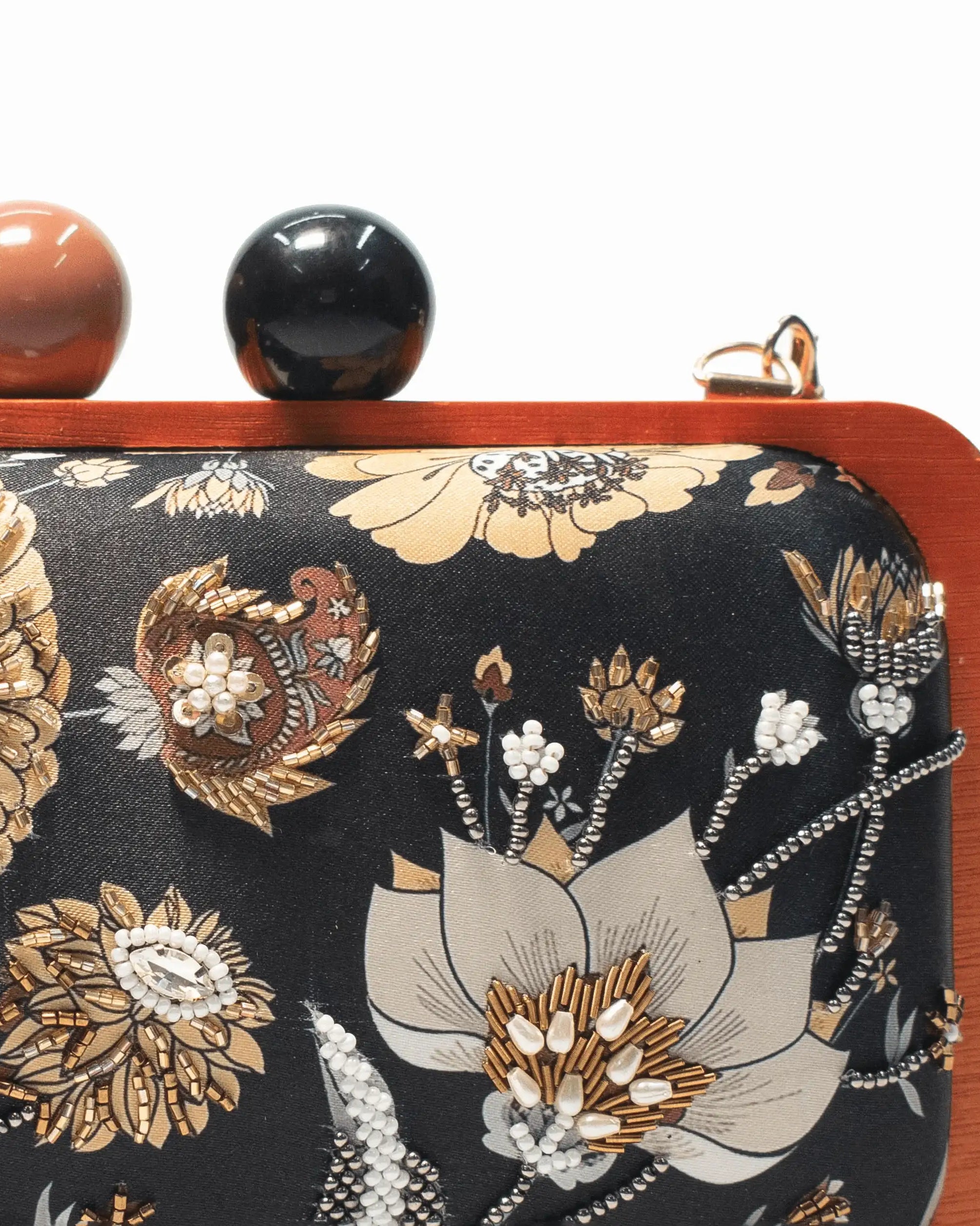 Sugarcrush Classic Clutch with Sling - SUGARCRUSH